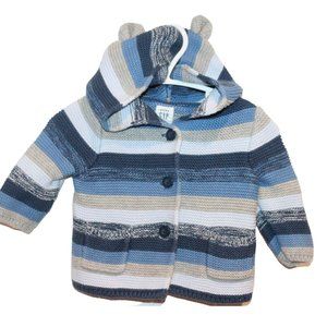 2/$20 🏷 Gap Knit Hoodie Sweater Button Closure Size 0-3m